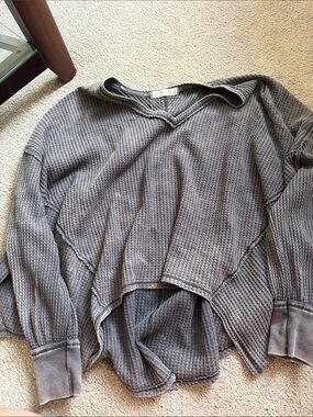 We The Free Gray Waffle Knit V-Neck Long Sleeve Top